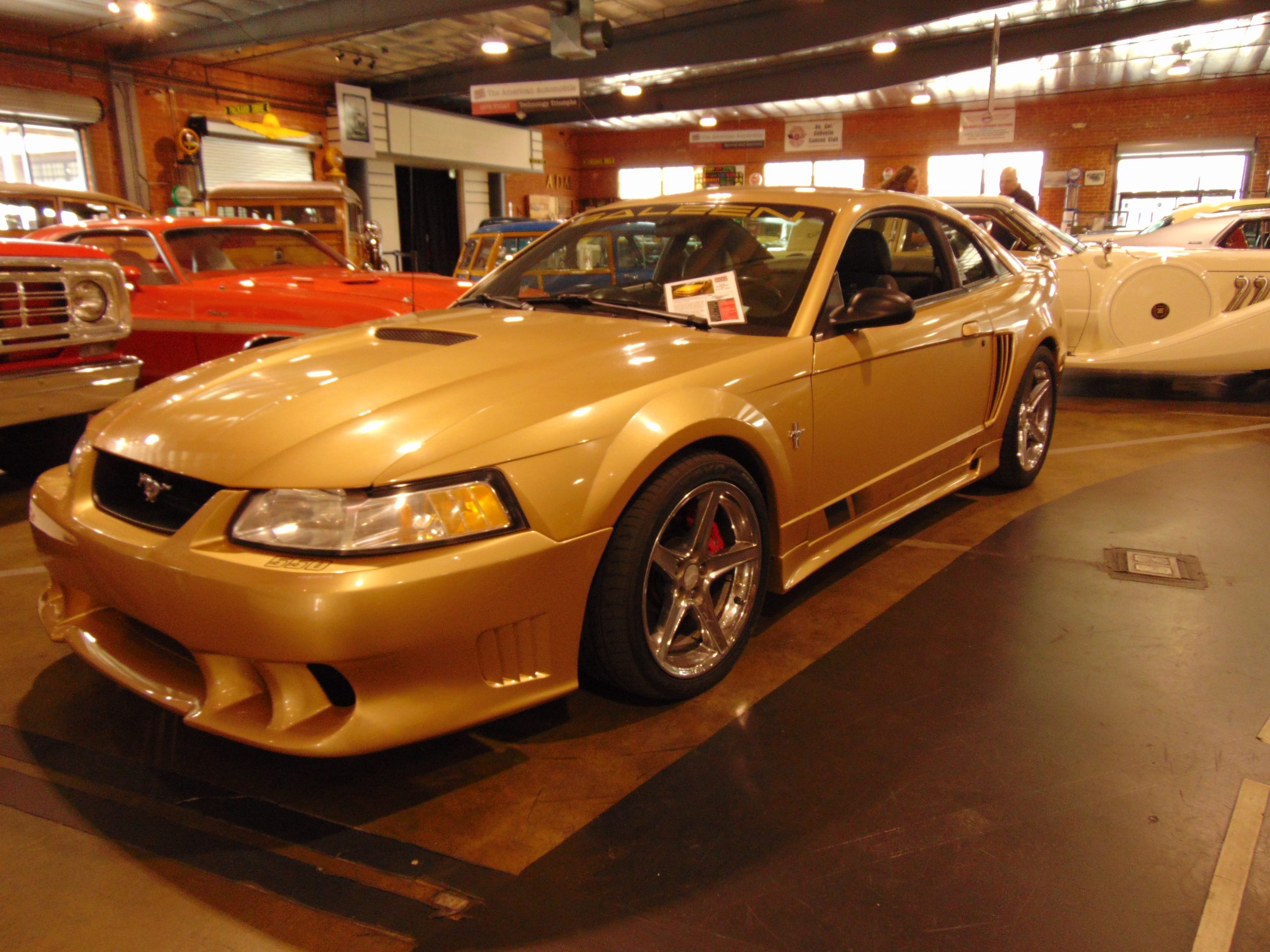 2000 Ford Mustang Saleen for rent